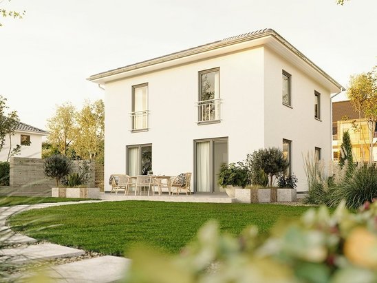Stadthaus Flair 124 mit moderner Fassade, zwei Vollgeschossen und Garten als Beispiel für Hausbau in Beetzsee